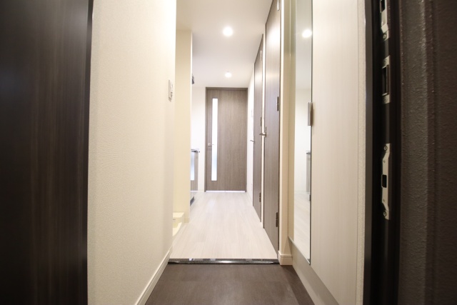 玄関　※別室の参考写真の為、現況優先です。