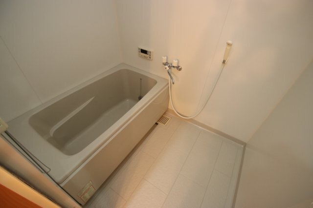 バス・シャワールーム　浴室広々しています♪