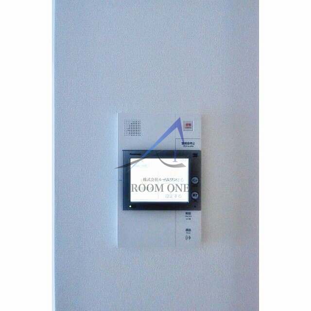 セキュリティ　モニター付きインターホンです。