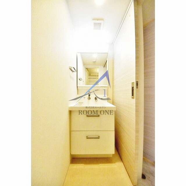 洗面設備　洗面台です。