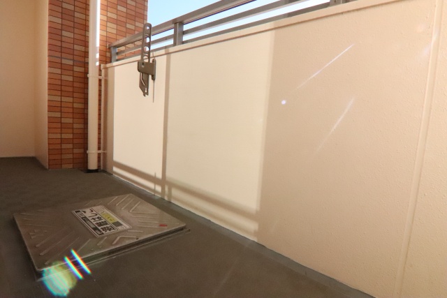 バルコニー　※別室の参考写真の為、現況優先です。