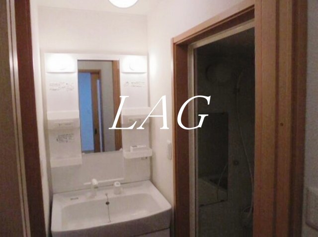 洗面設備　洗面台です。