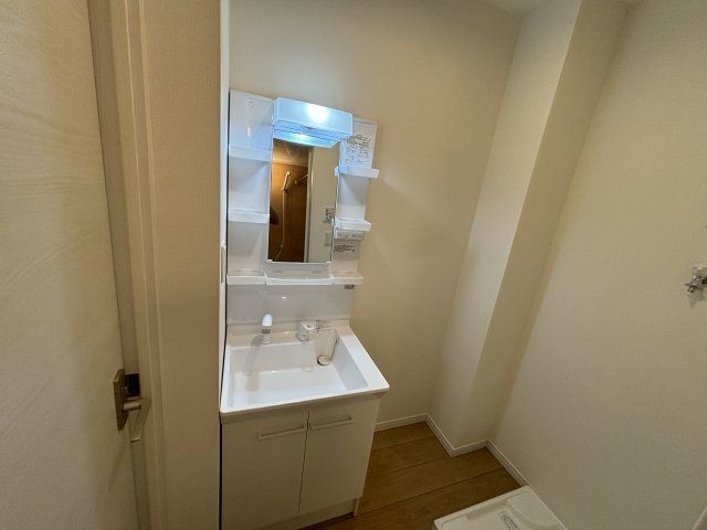 洗面設備　※別室・同タイプ写真