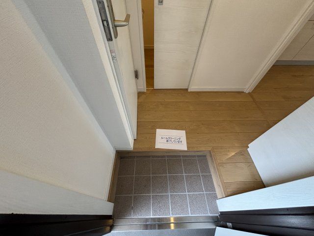 玄関　※別室・同タイプ写真