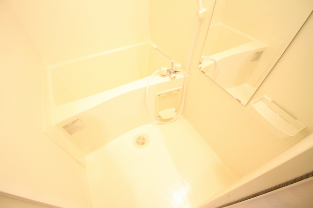 バス・シャワールーム　一日の疲れを癒してください