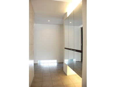 玄関　※別部屋参考写真