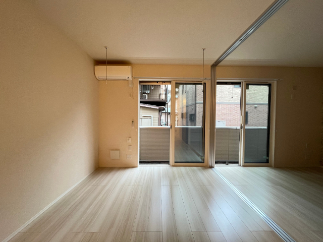 居室・リビング　写真は別の部屋になります