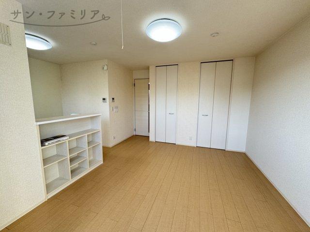 居室・リビング　同一物件別部屋写真