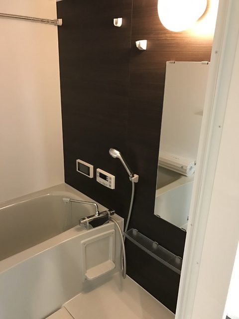 バス・シャワールーム　バスルーム