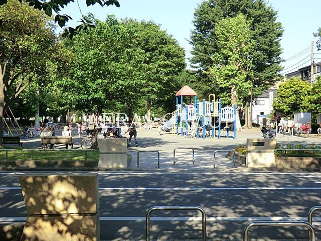 公園　栄町公園（公園）まで420m