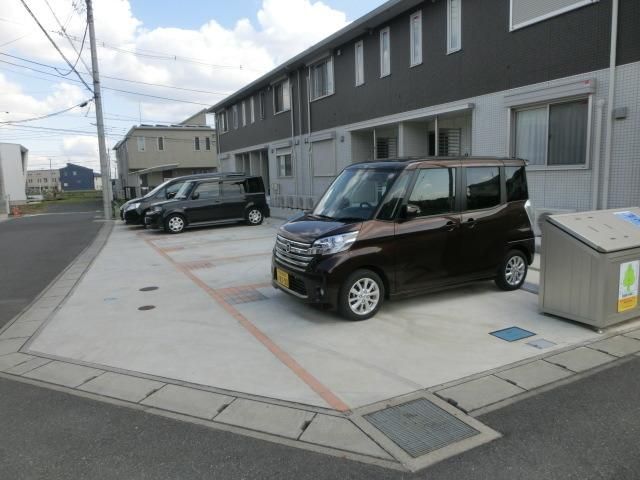 駐車場　駐車場