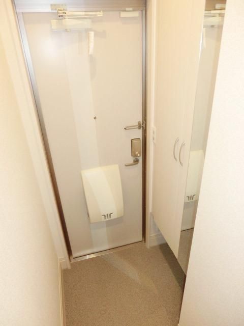玄関　シューズBOX完備