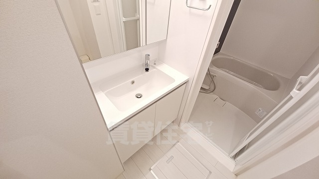 洗面設備　同マンション別部屋