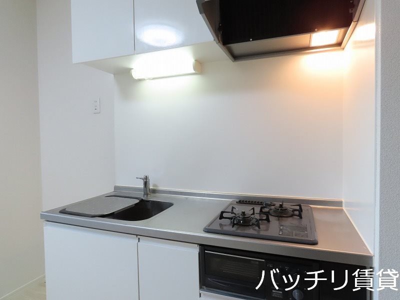 キッチン　同型タイプの為、現状を優先致します。