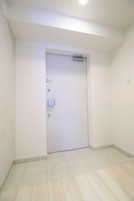 玄関　☆広々とした玄関☆