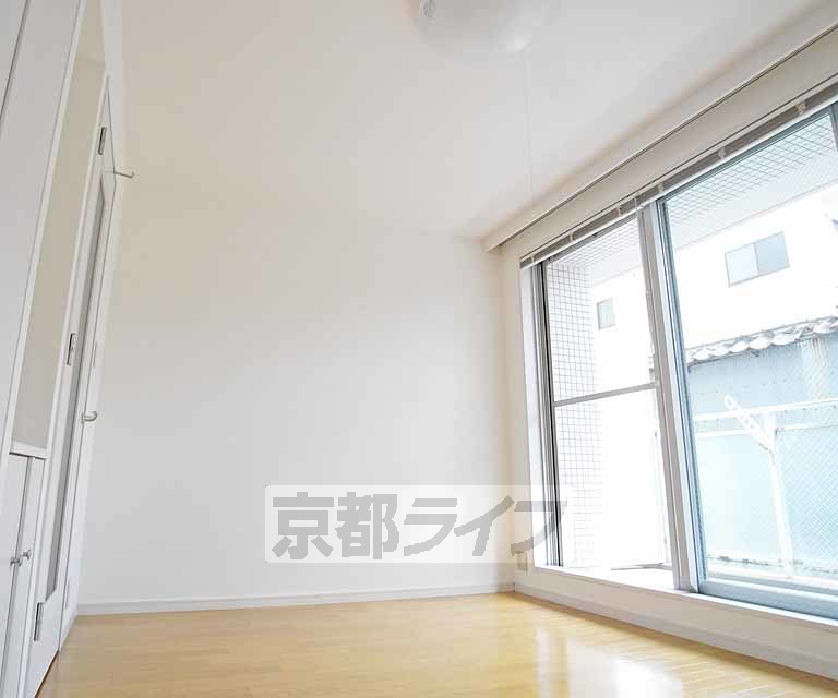 居室・リビング　綺麗な室内です。