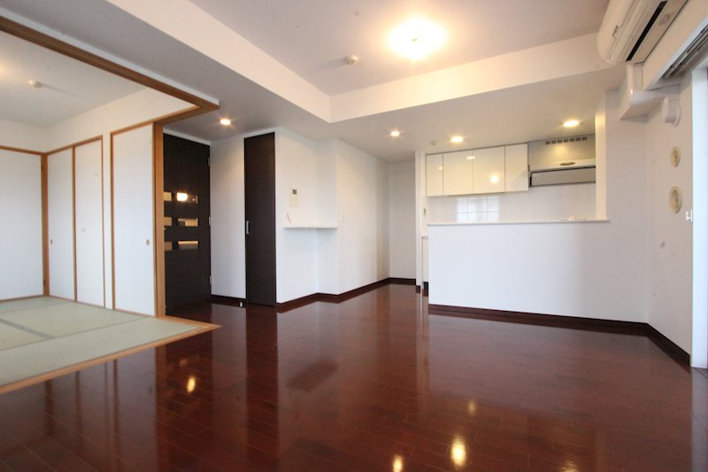 居室・リビング　2面窓開口のＬＤＫ14.8帖★