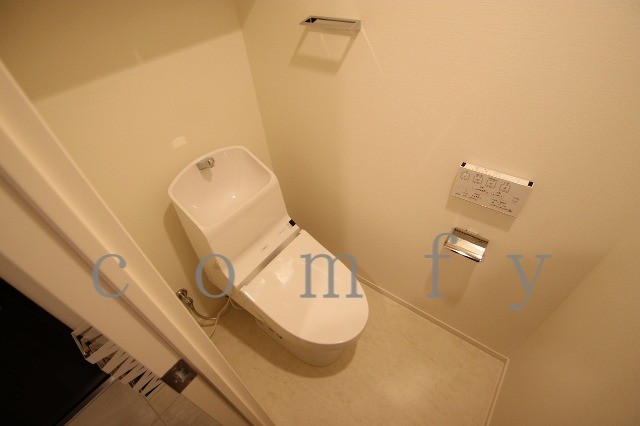 トイレ　ウォシュレット付きトイレ