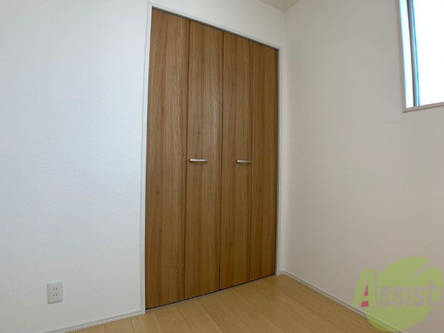 収納　収納がありました。幅もあり沢山入りそうです。