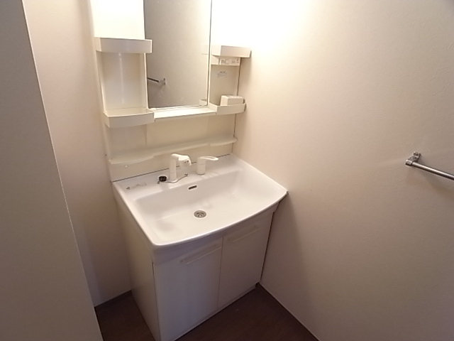 洗面設備　※改装途中の写真になります。