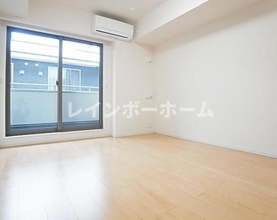 居室・リビング　ゆったり過ごせる居間です