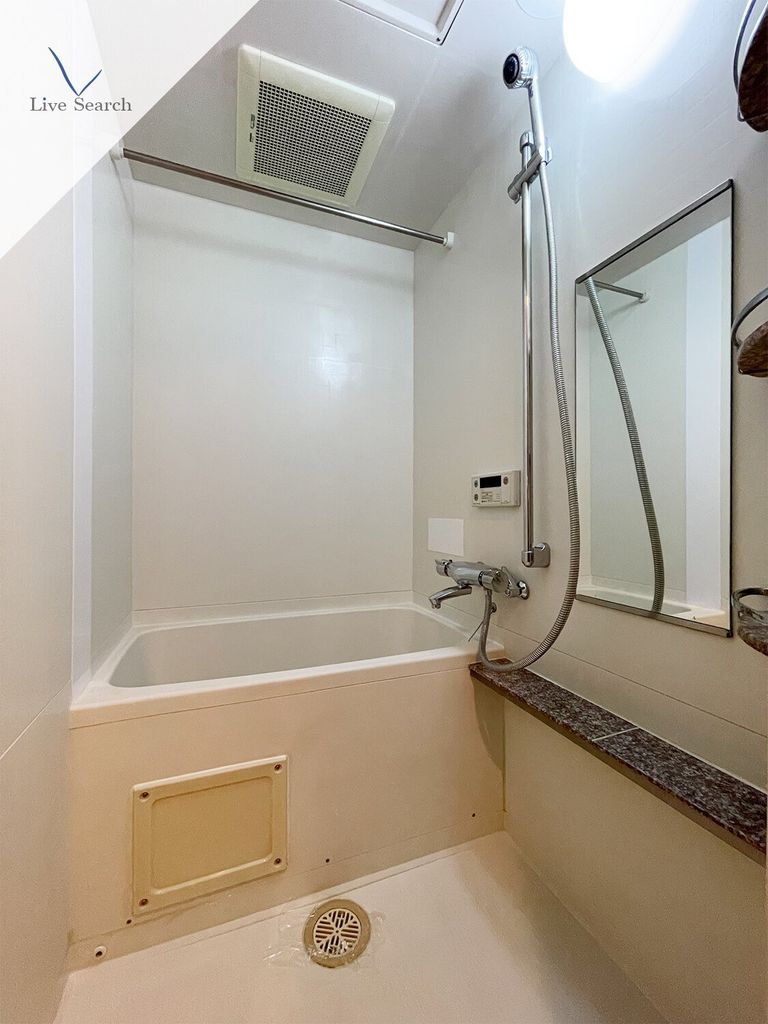 バス・シャワールーム　バス