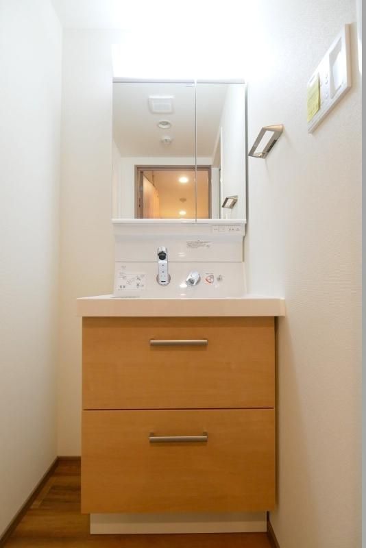 洗面設備　☆嬉しい独立洗面台☆