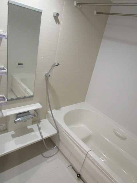 バス・シャワールーム　★広々バスルーム★