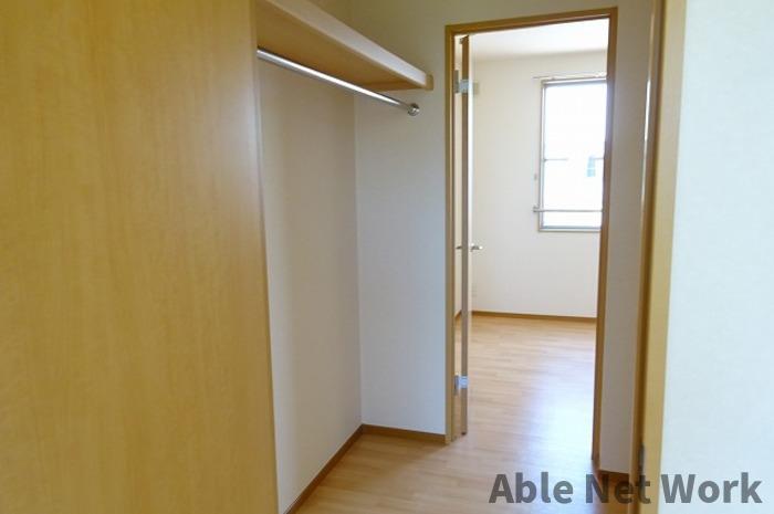 収納　ウォークインクローゼット