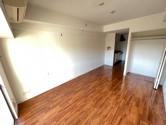 居室・リビング　※別部屋の写真です