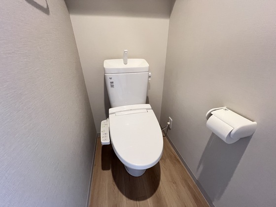 トイレ　※別部屋の写真です