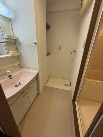 洗面設備　同間取り別部屋の写真