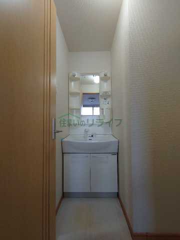 洗面設備　メゾンユーII 201