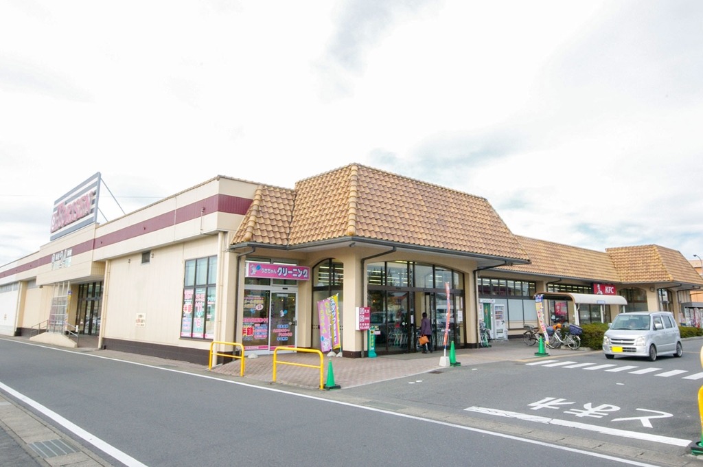 スーパー　とりせん結城店（スーパー）まで352m