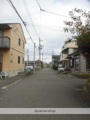 その他　前面道路（その他）まで0m