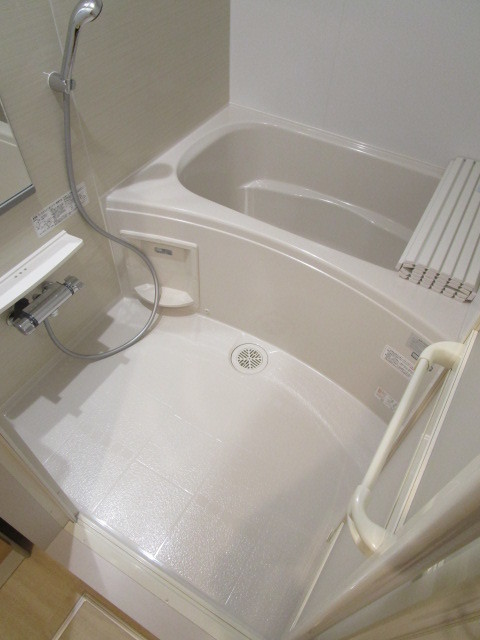 バス・シャワールーム　★追焚・暖房乾燥機付きバス★