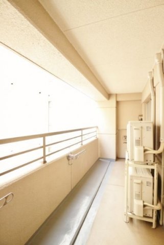 バルコニー　日当たりの良いバルコニーです！