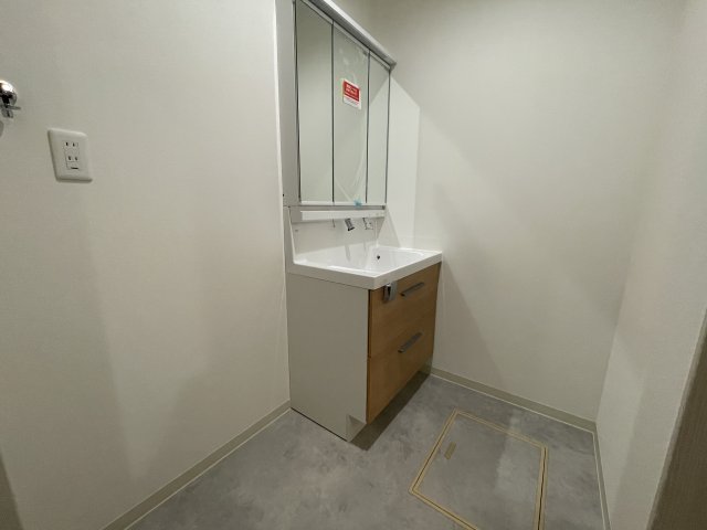 洗面設備　同仕様