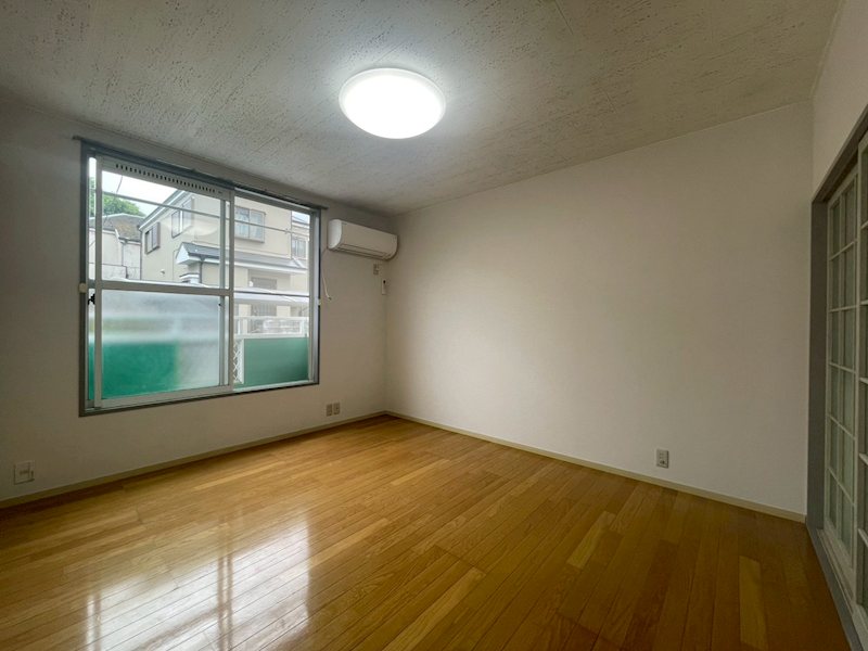 居室・リビング　※103の写真です