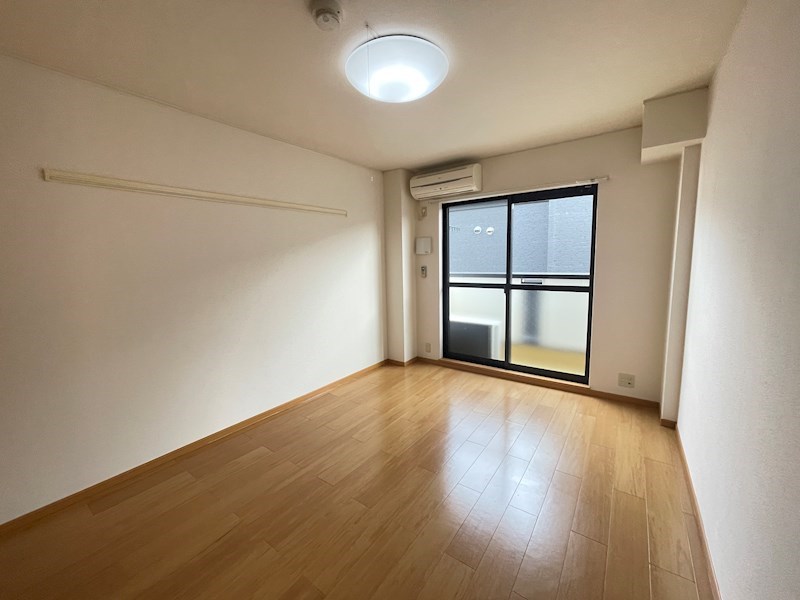 居室・リビング　※別のお部屋の写真です。