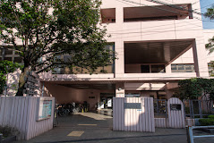 図書館　北新宿図書館（図書館）まで424m