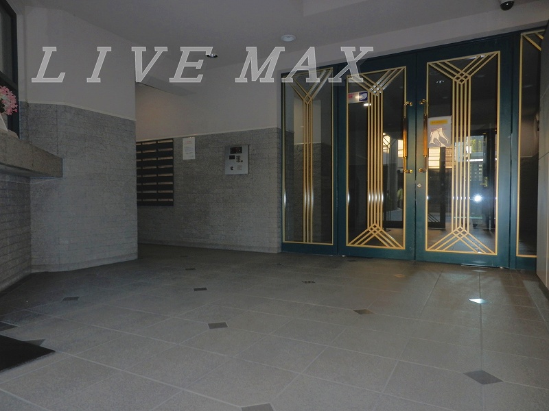 エントランス　オートロック付