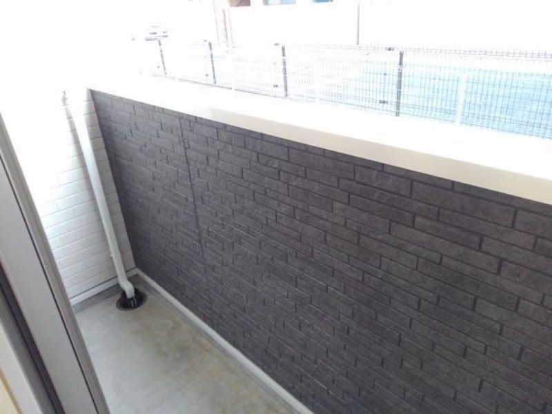 バルコニー　図面と現状に相違がある場合には現状を優先