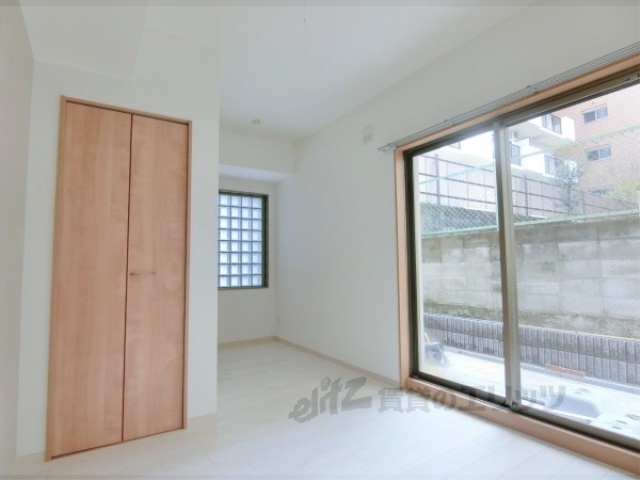 居室・リビング　洋室