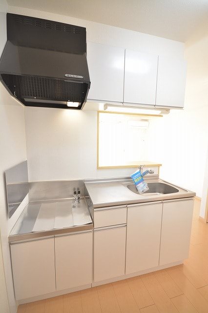 キッチン　※別号室の写真です。