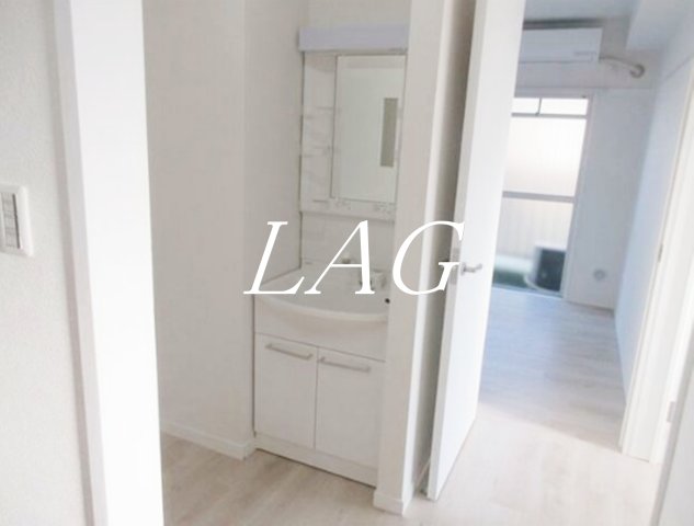 洗面設備　洗面台です。