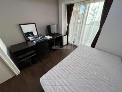 居室・リビング　家具家電等は付帯しません