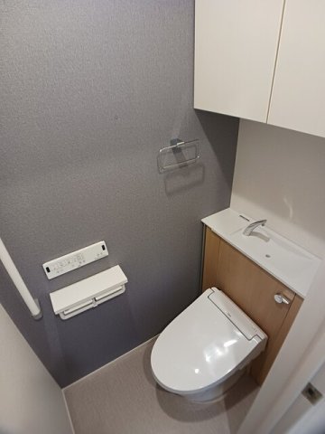 トイレ　清潔感のあるトイレです