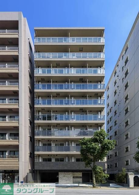 建物外観　アースカラーのスタイリッシュな外観