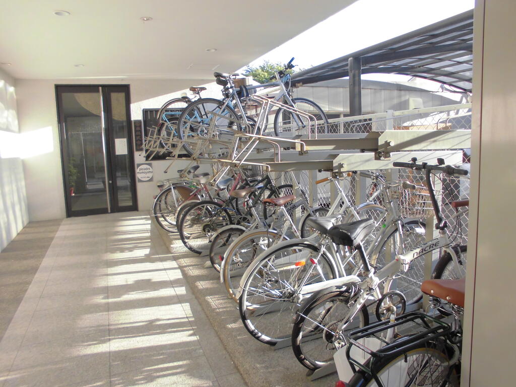 駐車場　駐輪場